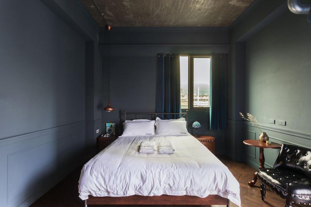 Railway Hualien Hostel Extérieur photo