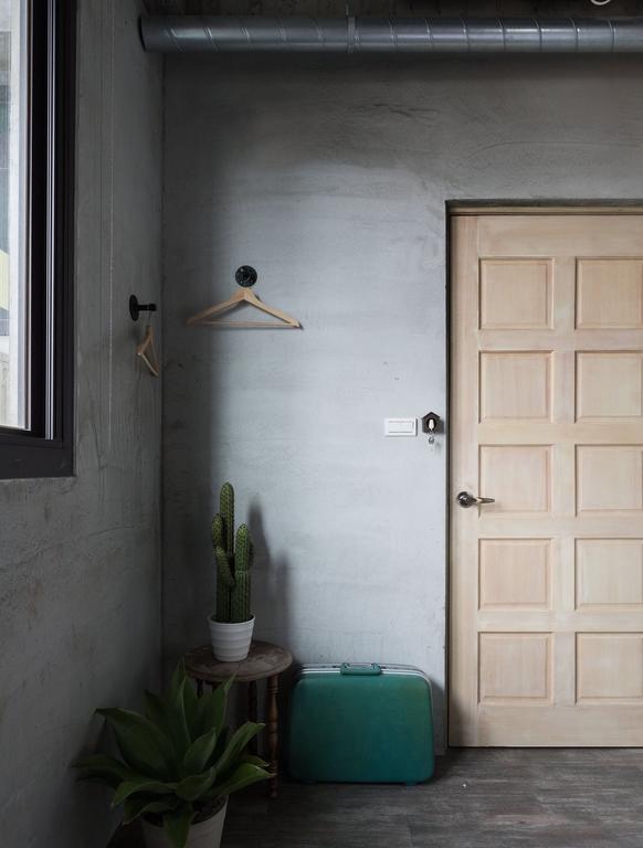 Railway Hualien Hostel Extérieur photo